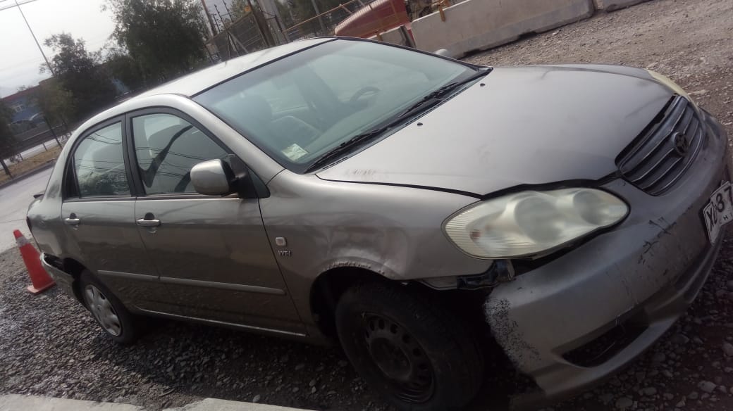  Toyota COROLLA 2004    EN DESARME